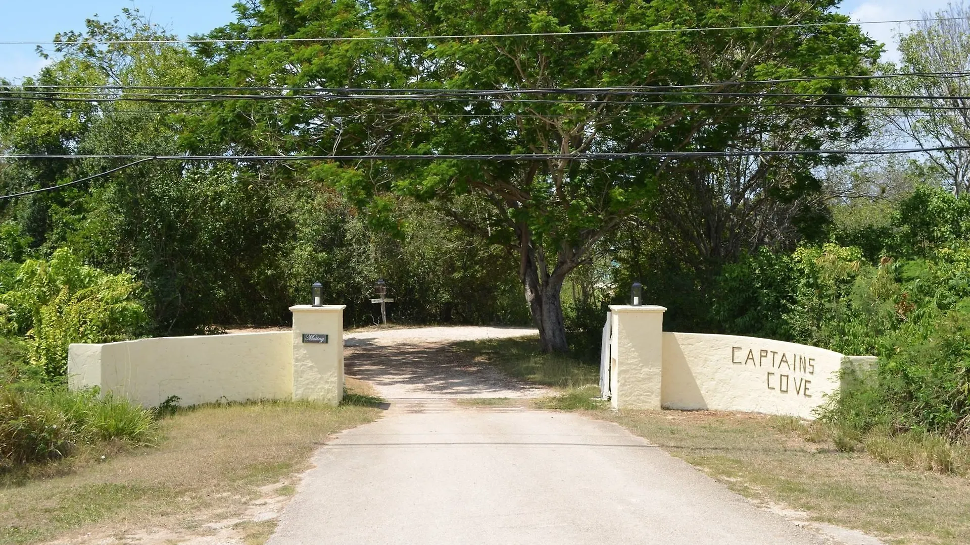 Captain'S Cove Beach Resort & Villas Falmouth Hotell